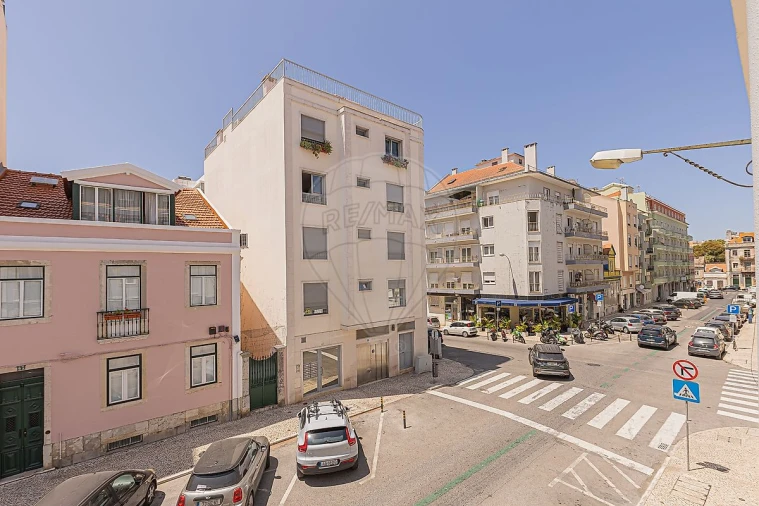 Apartamento T1 para Arrendamento em Campo de Ourique Foto 7