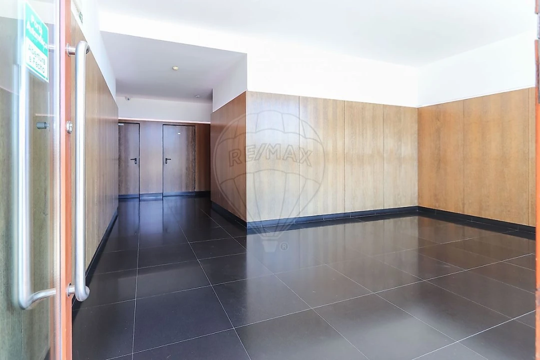 Apartamento T3 para Arrendamento em Parque das Nações Foto 32
