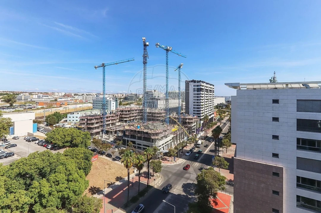 Apartamento T3 para Arrendamento em Parque das Nações Foto 19