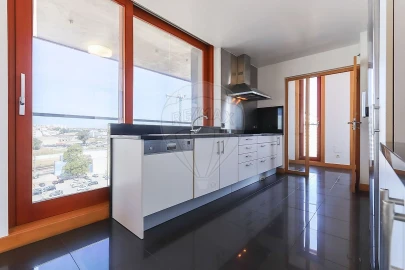 Apartamento T3 para Arrendamento em Parque das Nações