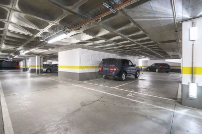 Apartamento T3 para Arrendamento em Parque das Nações