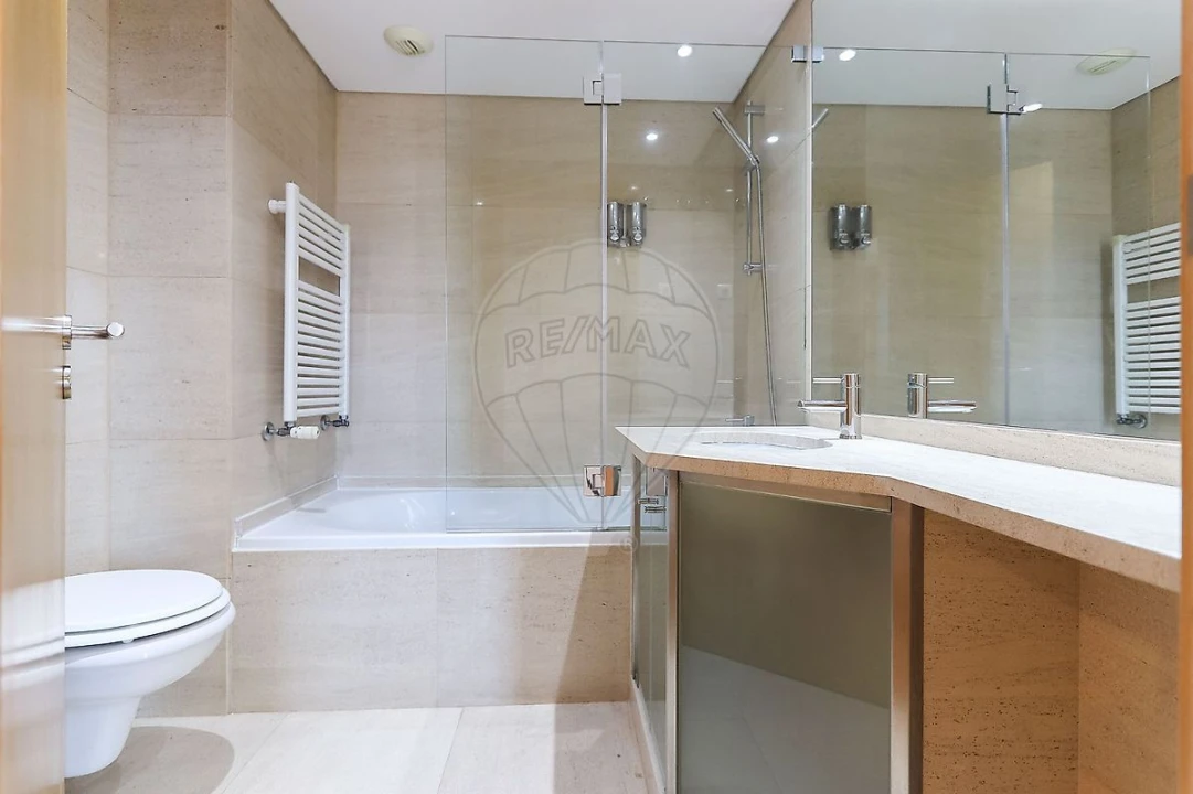 Apartamento T3 para Arrendamento em Parque das Nações Foto 31