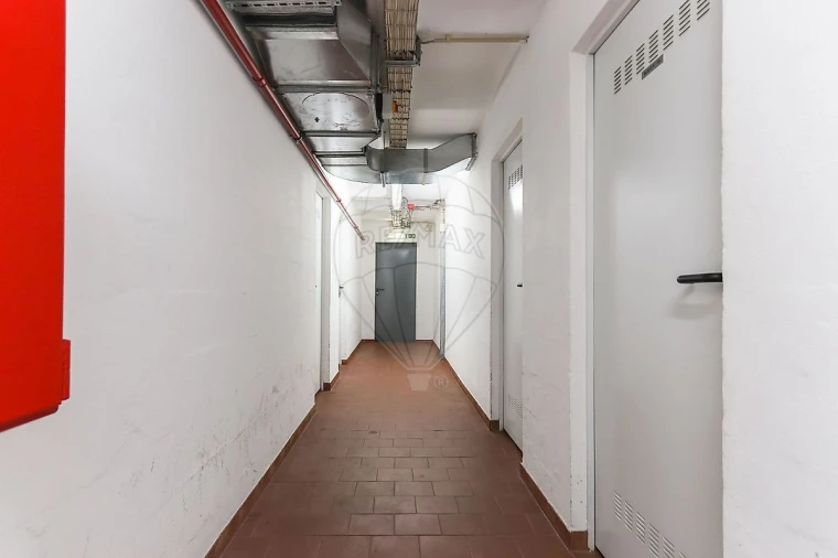 Apartamento T3 para Arrendamento em Parque das Nações Foto 24