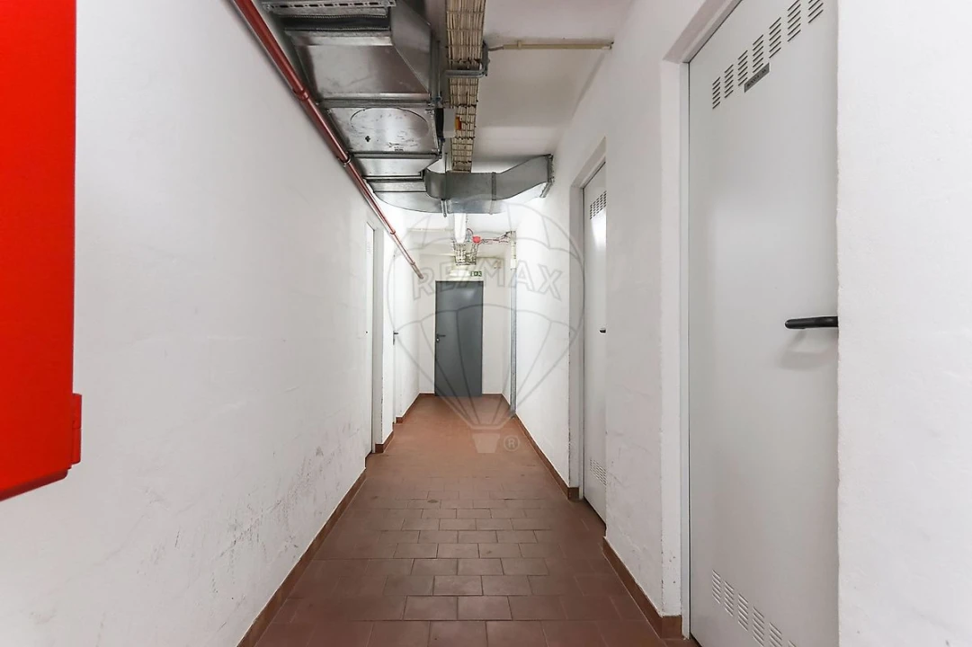 Apartamento T3 para Arrendamento em Parque das Nações Foto 24
