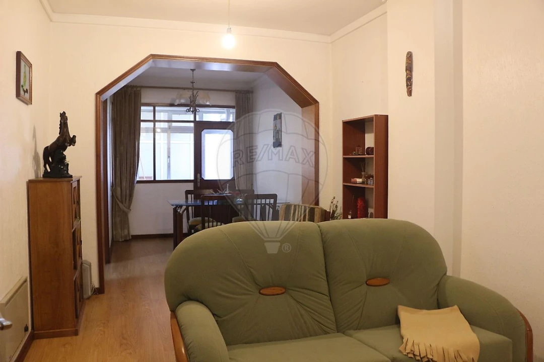 Apartamento T3 para Arrendamento em Espinho Foto 8
