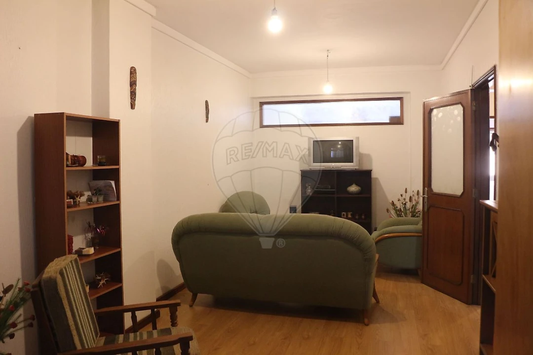 Apartamento T3 para Arrendamento em Espinho Foto 7