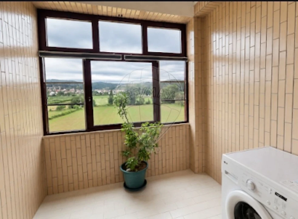 Apartamento T2 para Venda em Agrela Foto 26