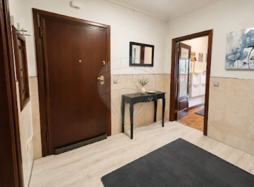 Apartamento T2 para Venda em Agrela Foto 7