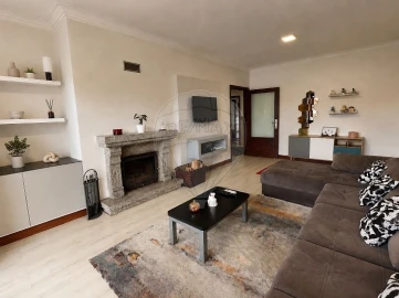 Apartamento T2 para Venda em Agrela