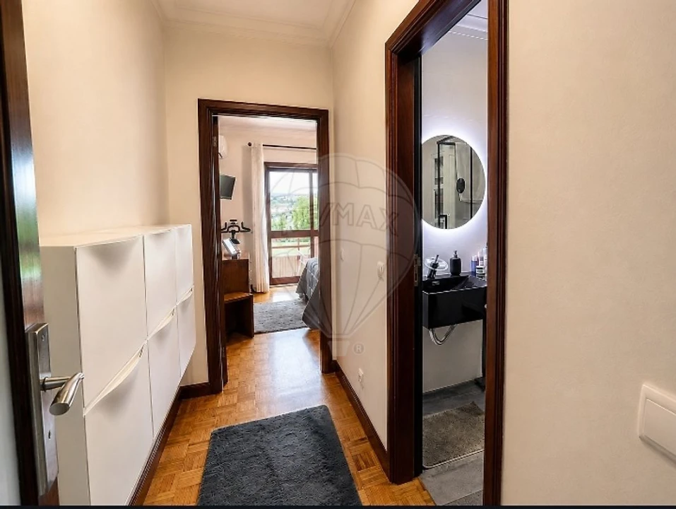 Apartamento T2 para Venda em Agrela Foto 23
