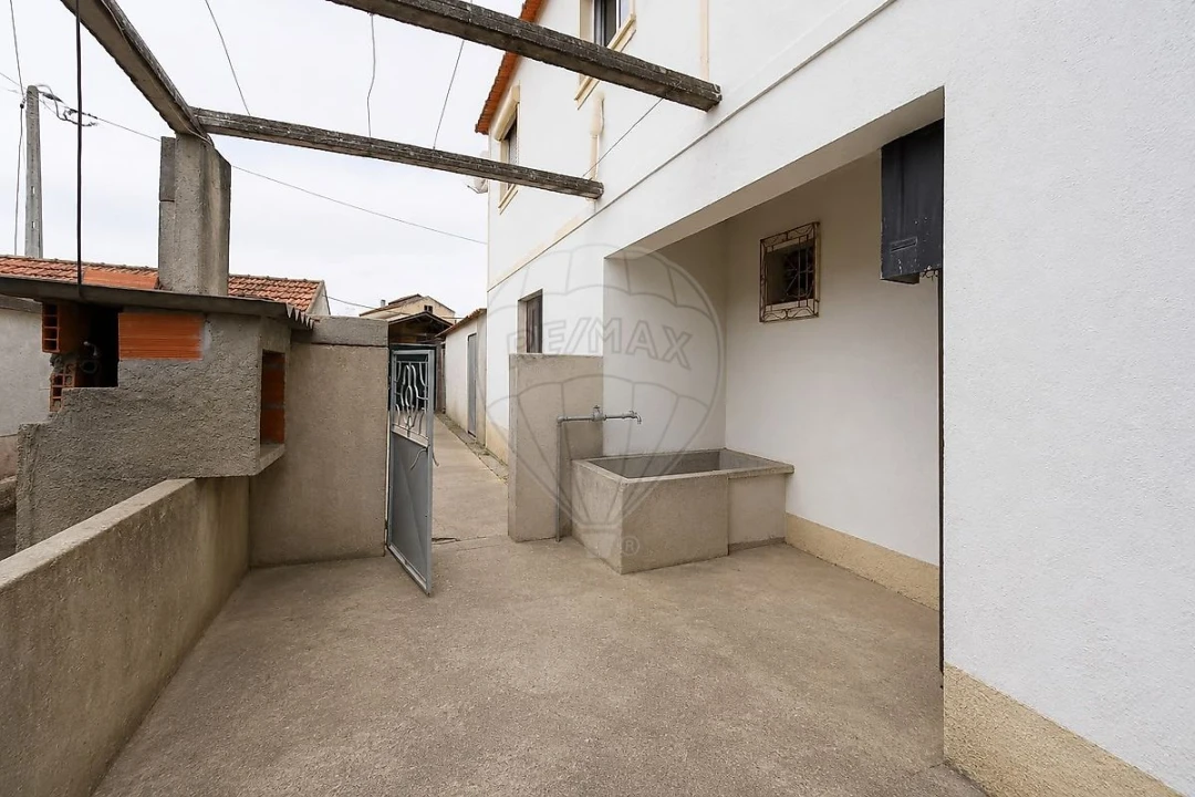 Moradia T5 para Venda em Maiorca Foto 29