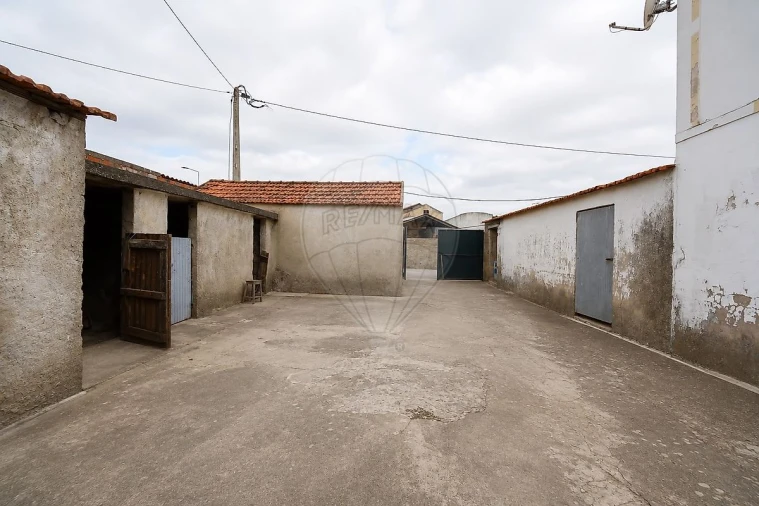 Moradia T5 para Venda em Maiorca Foto 6