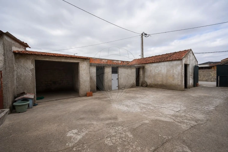 Moradia T5 para Venda em Maiorca Foto 14