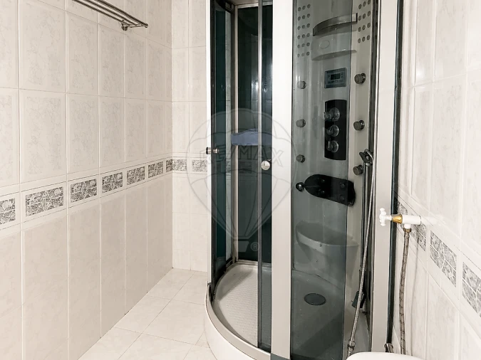 Apartamento T3 para Arrendamento em Alfragide Foto 11