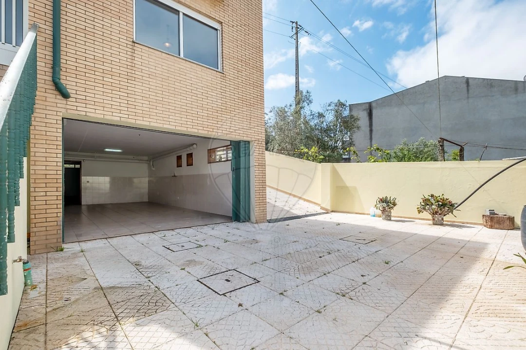 Moradia T3 para Venda em Folgosa Foto 46