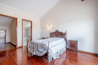 Moradia T3 para Venda em Folgosa