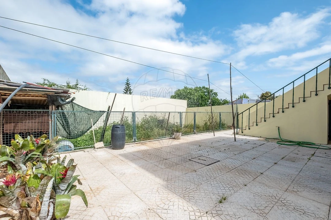 Moradia T3 para Venda em Folgosa Foto 47