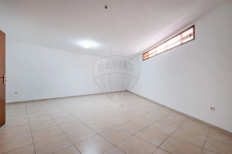 Moradia T3 para Venda em Folgosa Foto 37
