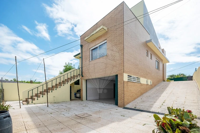Moradia T3 para Venda em Folgosa Foto 49