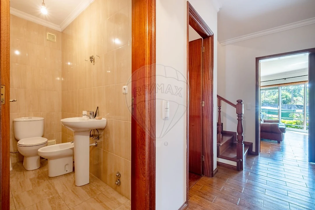 Moradia T3 para Venda em Folgosa Foto 18