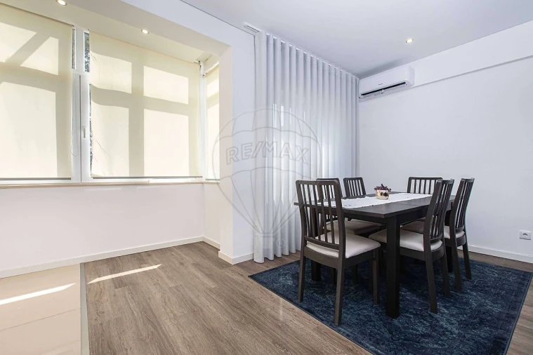 Apartamento T2 para Venda em Laranjeiro e Feijó Foto 13
