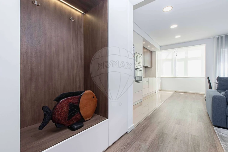 Apartamento T2 para Venda em Laranjeiro e Feijó Foto 9
