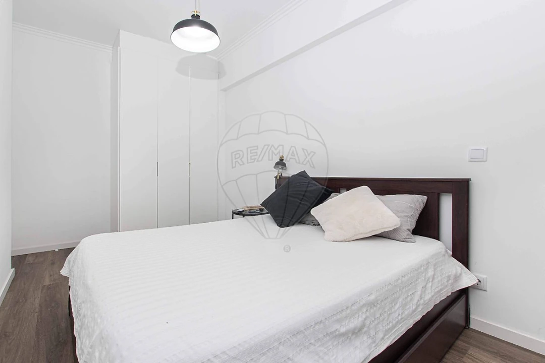 Apartamento T2 para Venda em Laranjeiro e Feijó Foto 3