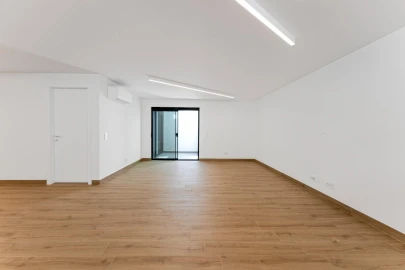 Moradia T4 para Venda em Alcabideche