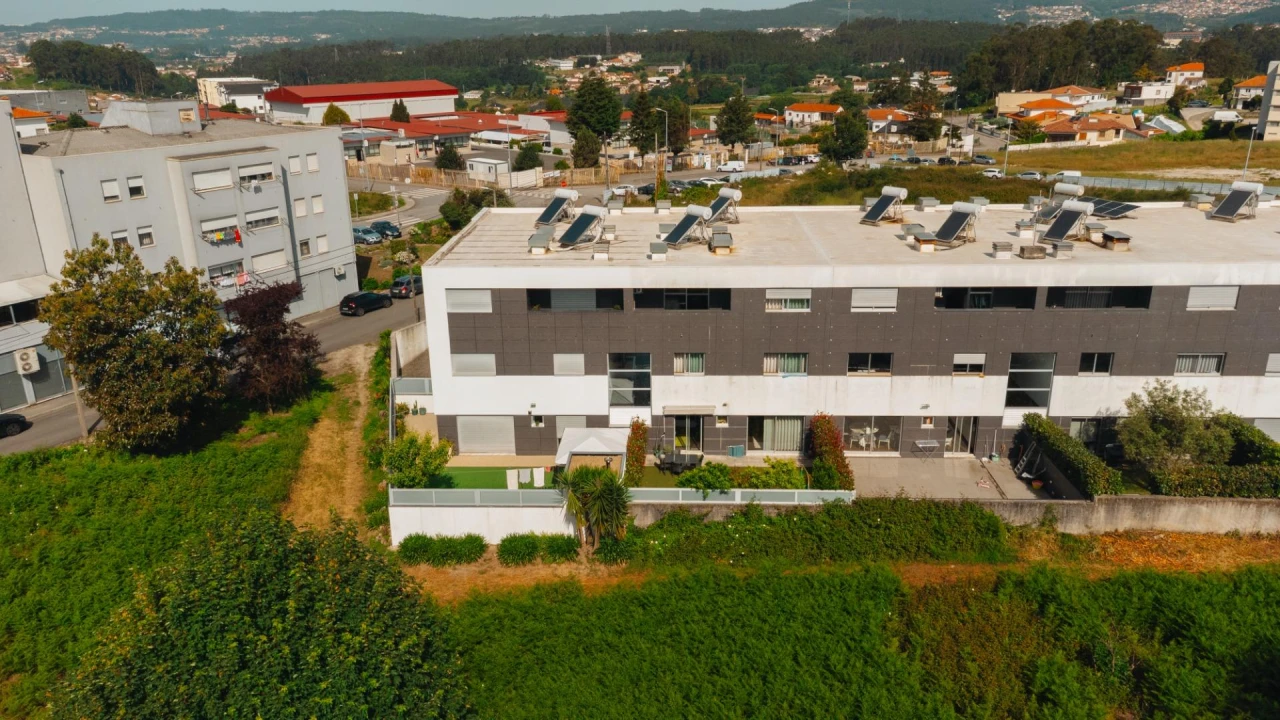 Moradia T4 para Venda em Freamunde Foto 24