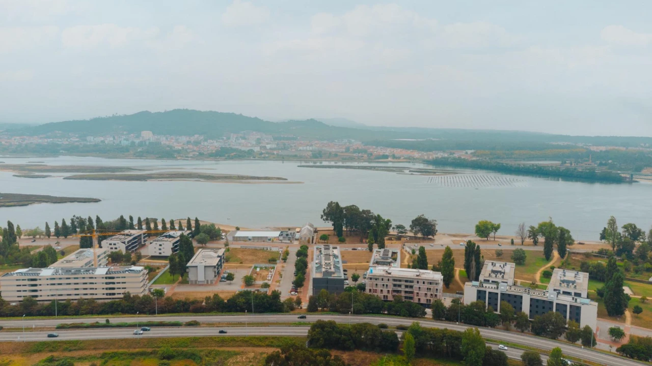 Apartamento T3 para Venda em Santa Maria Maior e Monserrate e Meadela Foto 35