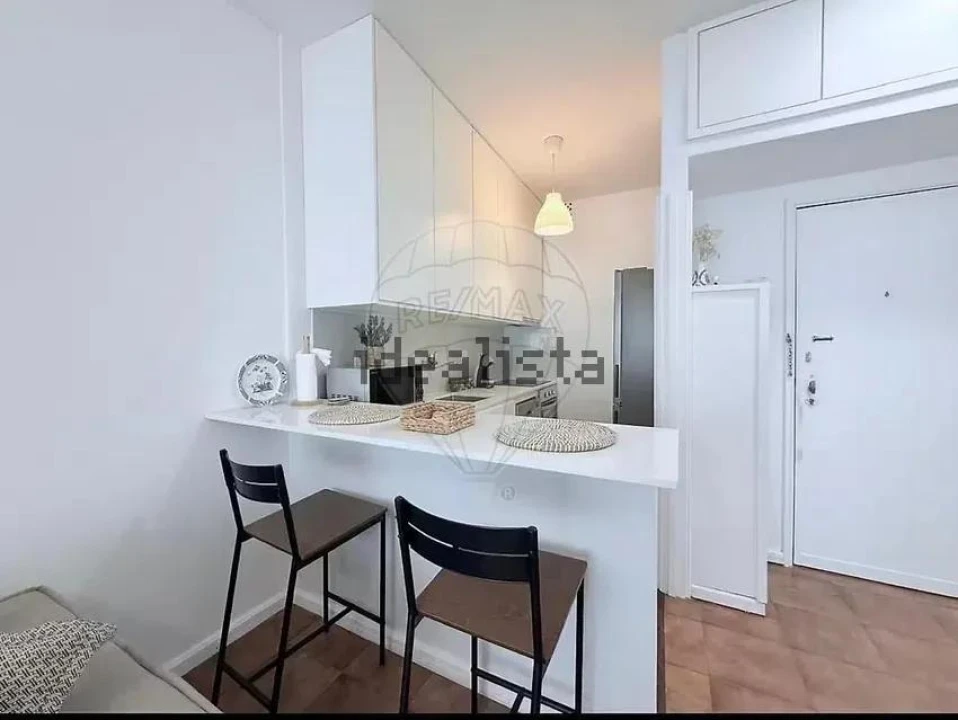 Apartamento T1 para Venda em Campanhã Foto 2