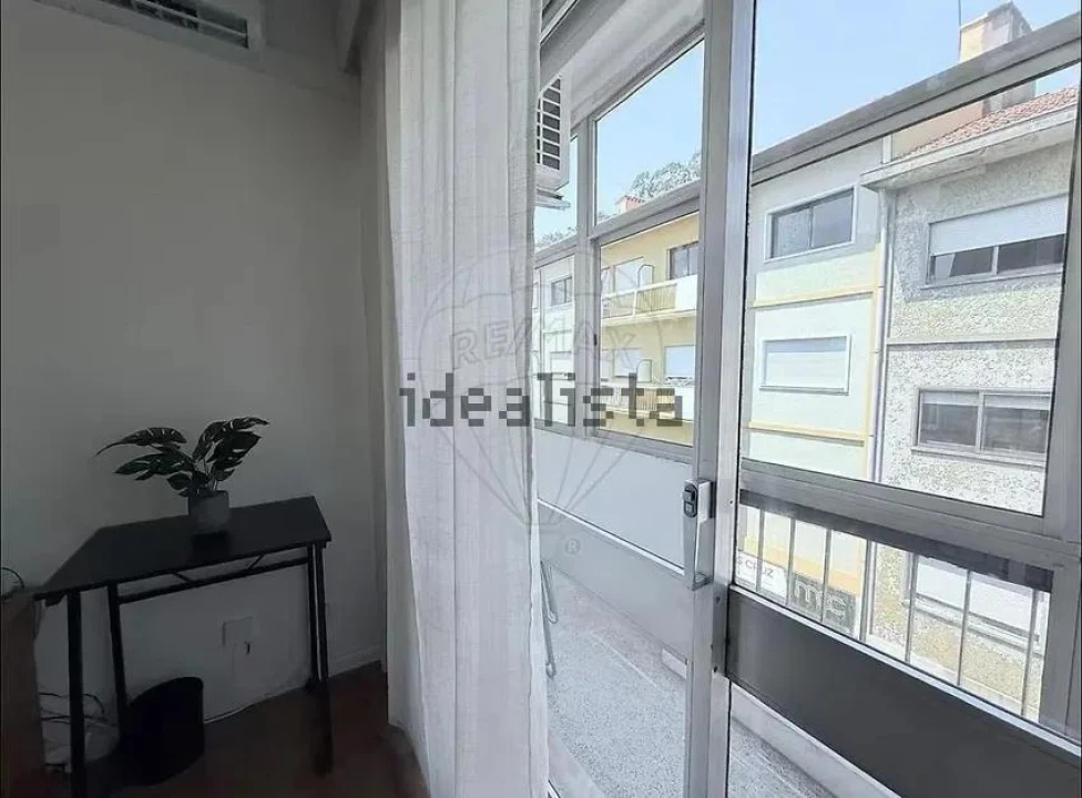 Apartamento T1 para Venda em Campanhã Foto 6