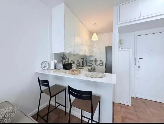 Apartamento T1 para Venda em Campanhã Foto 2