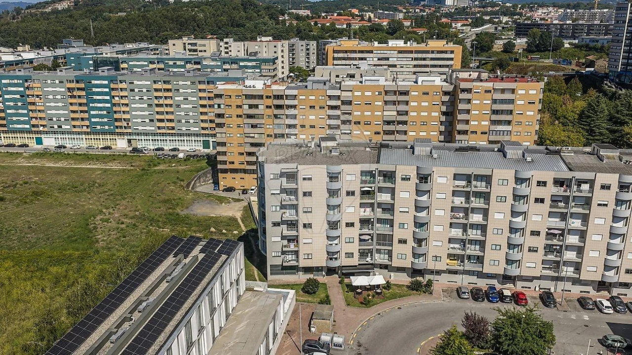 Apartamento T2 para Venda em São Vicente (Braga) Foto 6