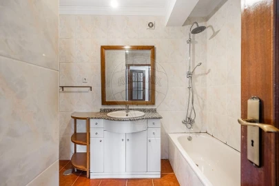 Apartamento T2 para Venda em São Vicente (Braga)