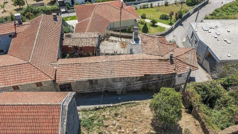 Moradia T1 para Venda em Travassos