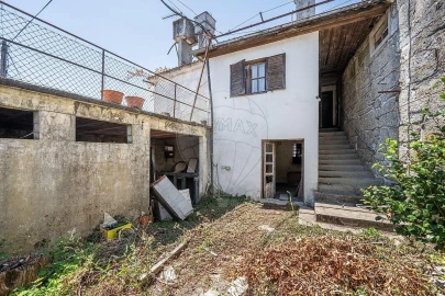 Moradia T1 para Venda em Travassos