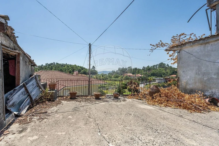 Moradia T1 para Venda em Travassos Foto 27