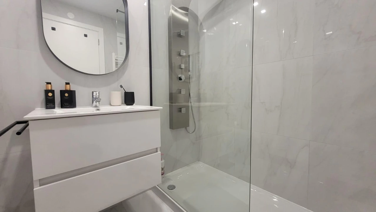 Apartamento T1 para Venda em Buarcos Foto 5