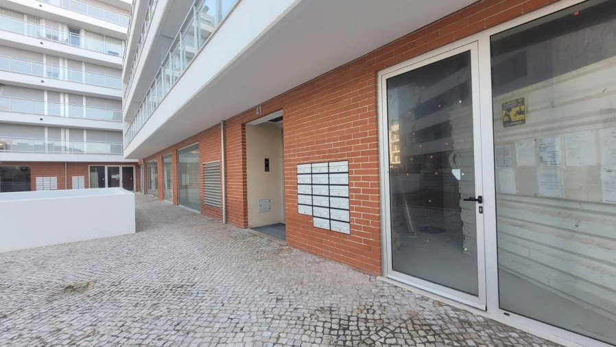 Apartamento T1 para Venda em Buarcos Foto 9