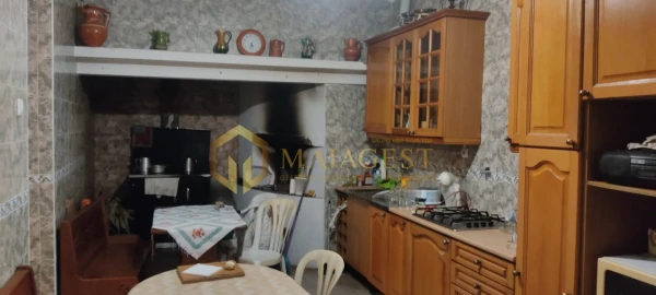 Moradia T5 para Arrendamento em Gestaço