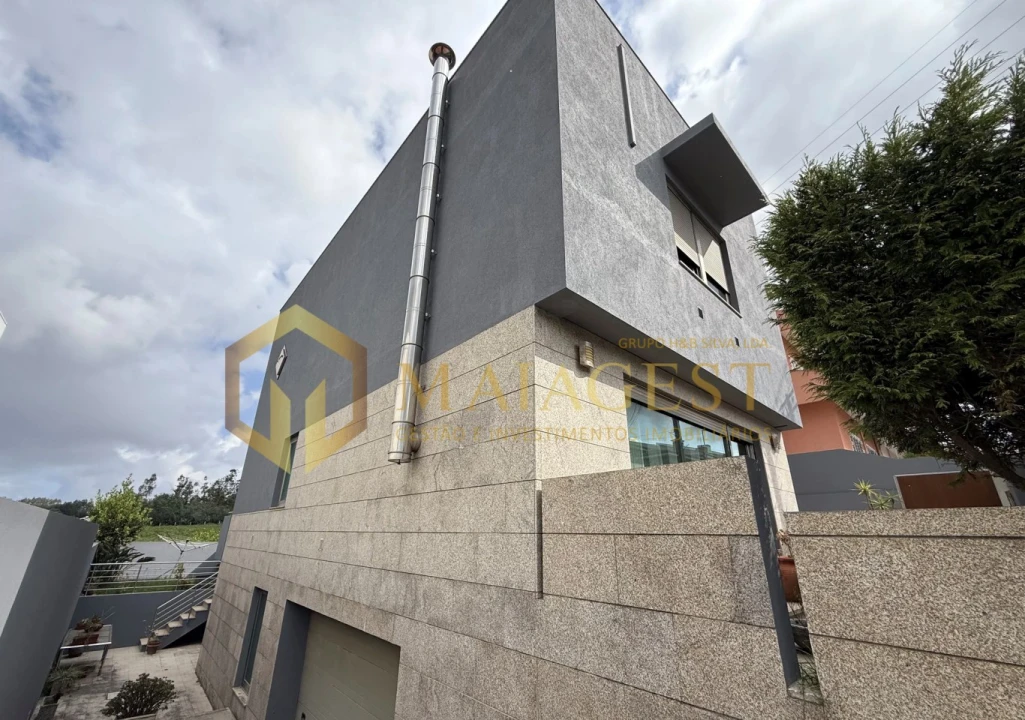 Moradia T3 para Venda em Serzedo e Perosinho Foto 9