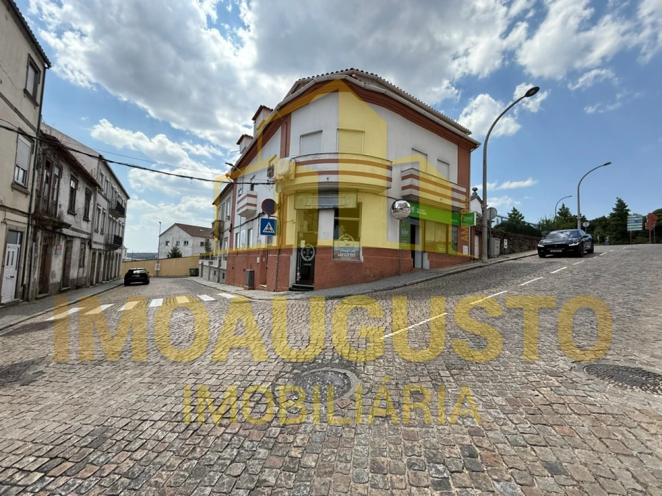 Loja para Arrendamento em Guarda Foto 1