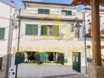 Moradia T4 para Venda em Gouveia (São Pedro e São Julião)