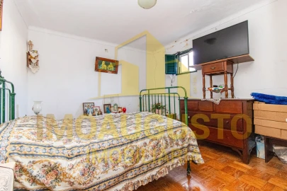 Moradia T4 para Venda em Gouveia (São Pedro e São Julião)
