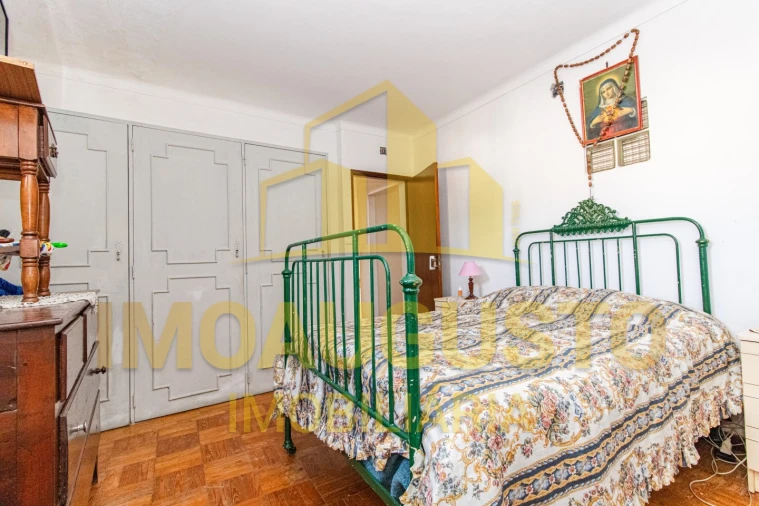 Moradia T4 para Venda em Gouveia (São Pedro e São Julião) Foto 8