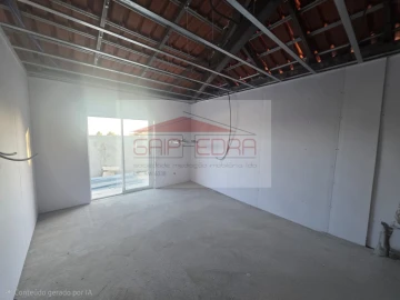 Moradia T4 para Venda em Canelas
