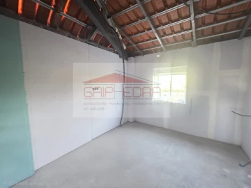 Moradia T4 para Venda em Canelas