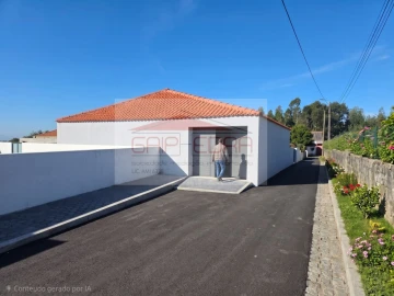 Moradia T4 para Venda em Canelas