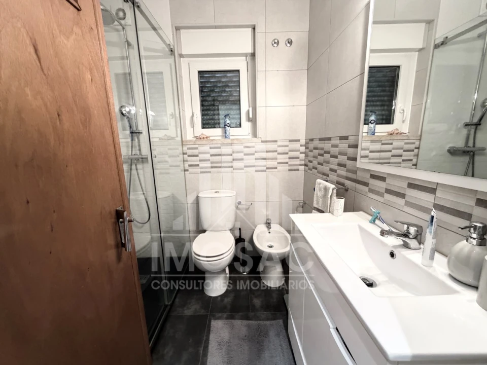Moradia T3 para Venda em Fanhões Foto 7